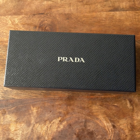 Prada glasses or sunglasses hard case navy with cleaning cloth - Picture 5 of 7